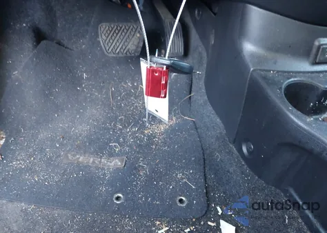 2019 Nissan Versa 1.6 Sv z USA, uszkodzony, nr VIN 3N1CN7AP8KL826493